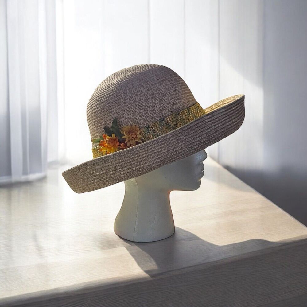 Summer Hat Natural Straw Betmar NY Summer Packable Resort Travel Cruise NWOT